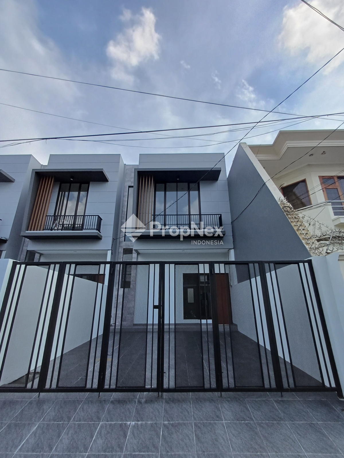 Rumah Lebak Arum Kenjeran Baru Gress